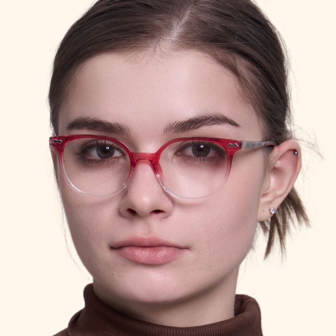 Larissa   Glasses