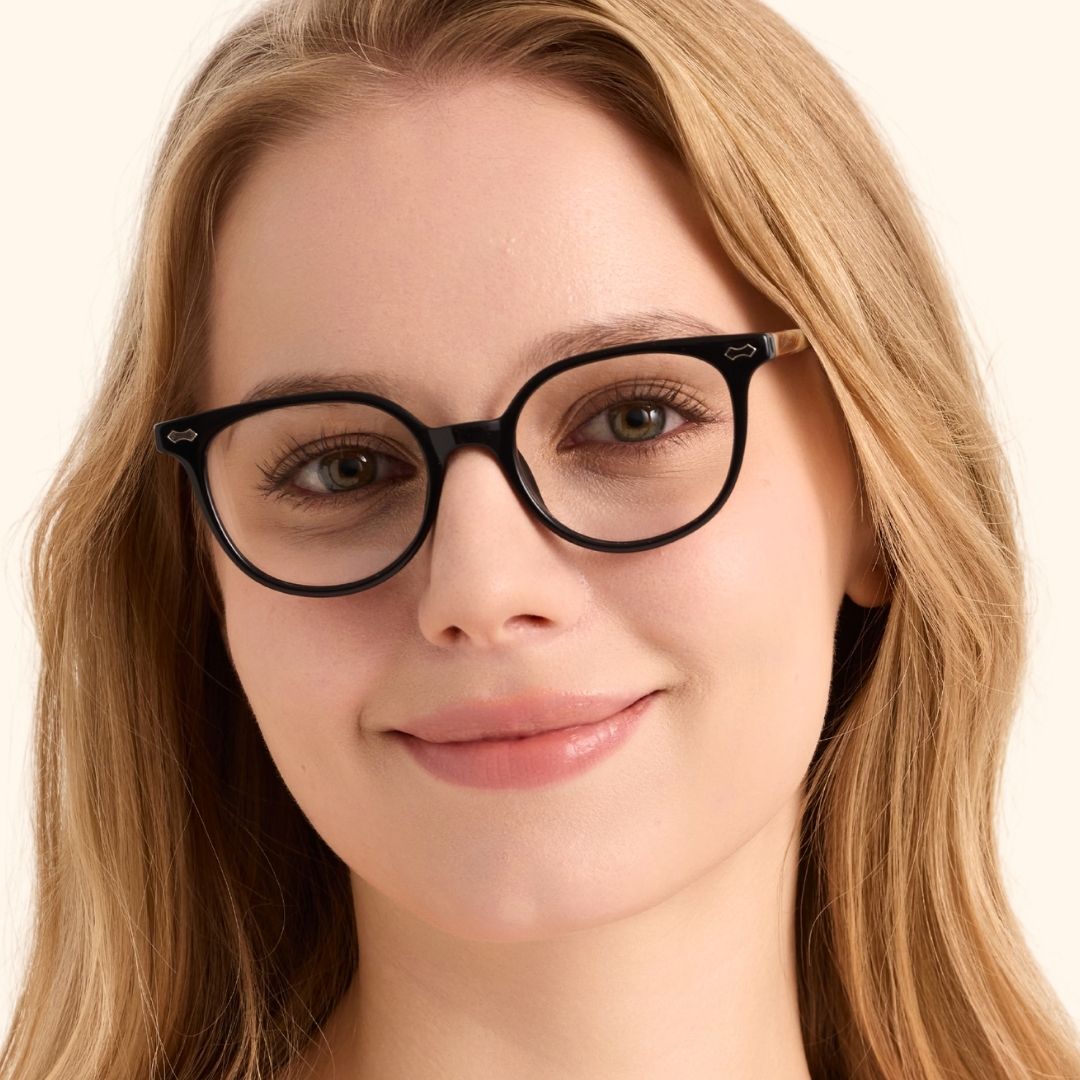 Larissa   Glasses