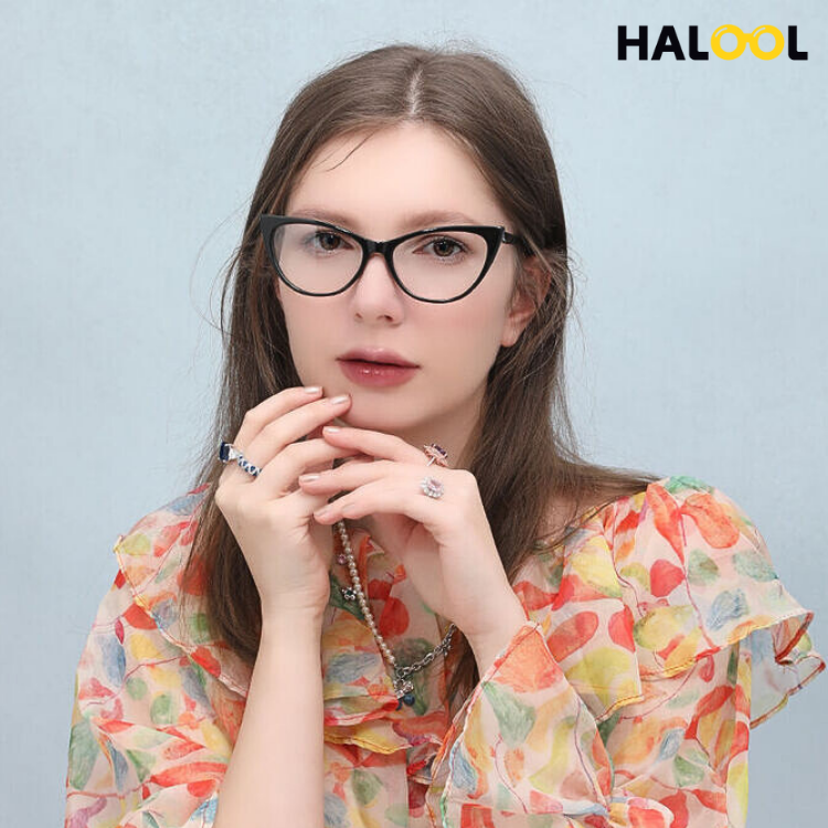 Helena Cat-eye Glasses