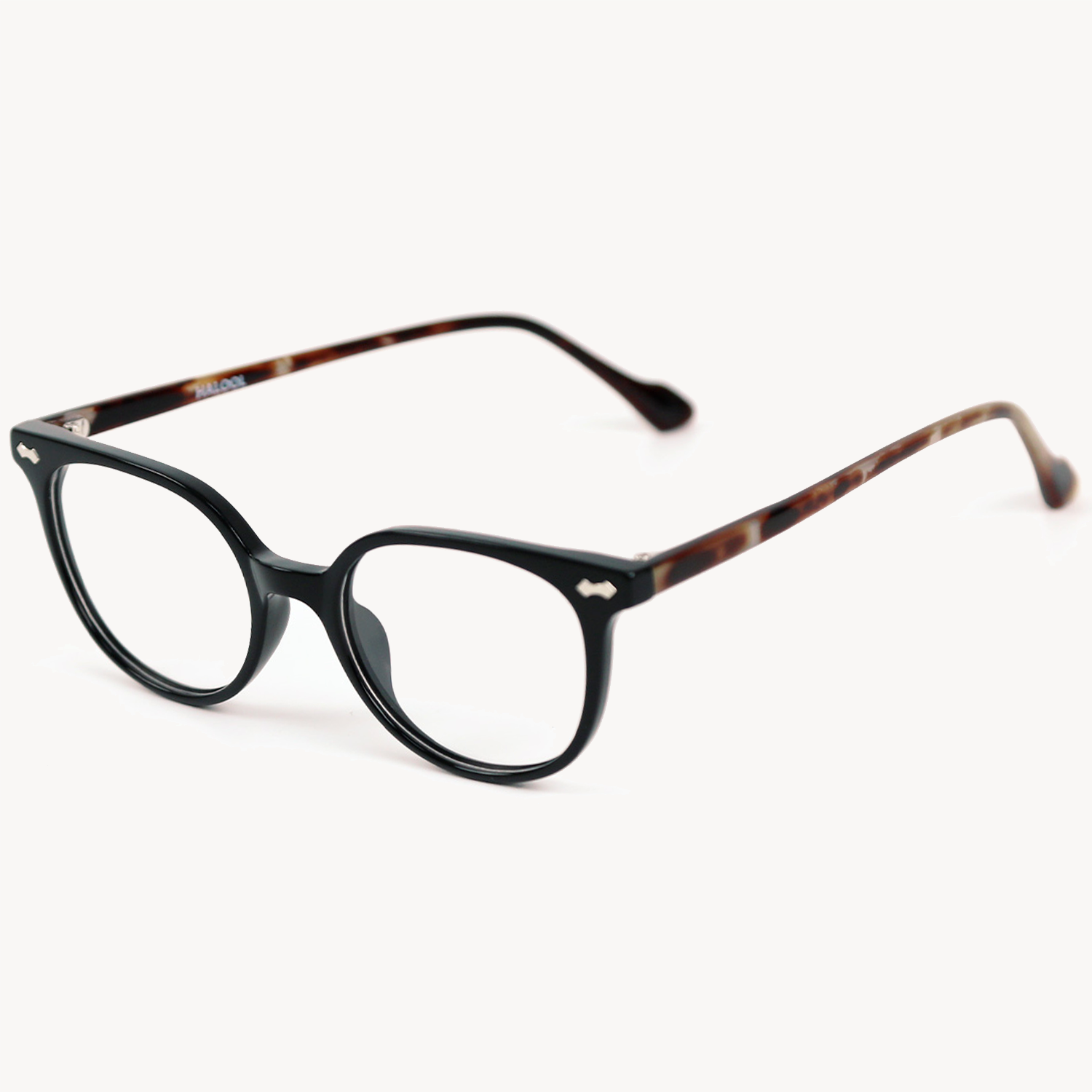 Larissa   Glasses